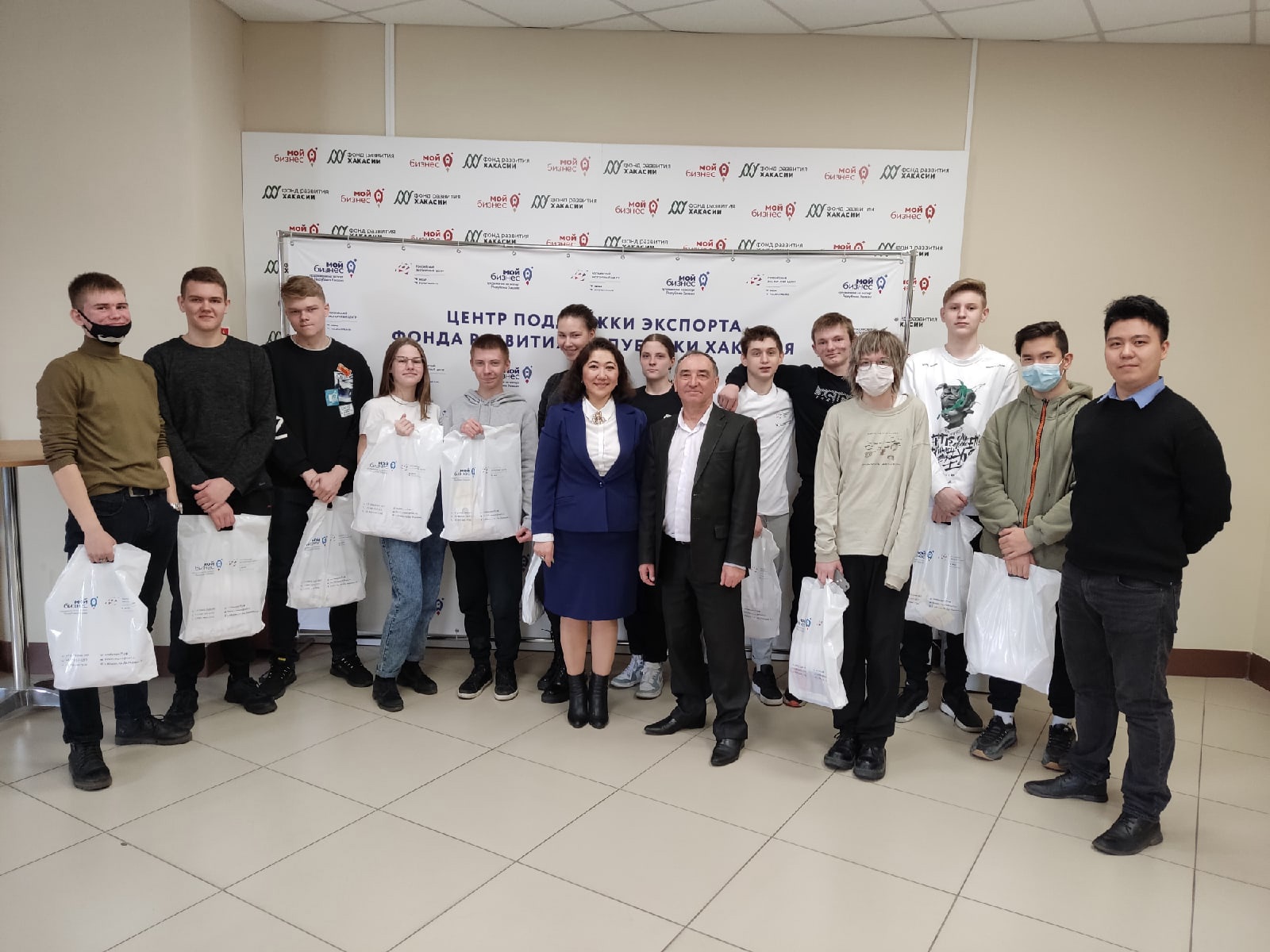 В минувшее воскресенье участники Клуба юных предпринимателей попробовали себя в роли бизнесменов