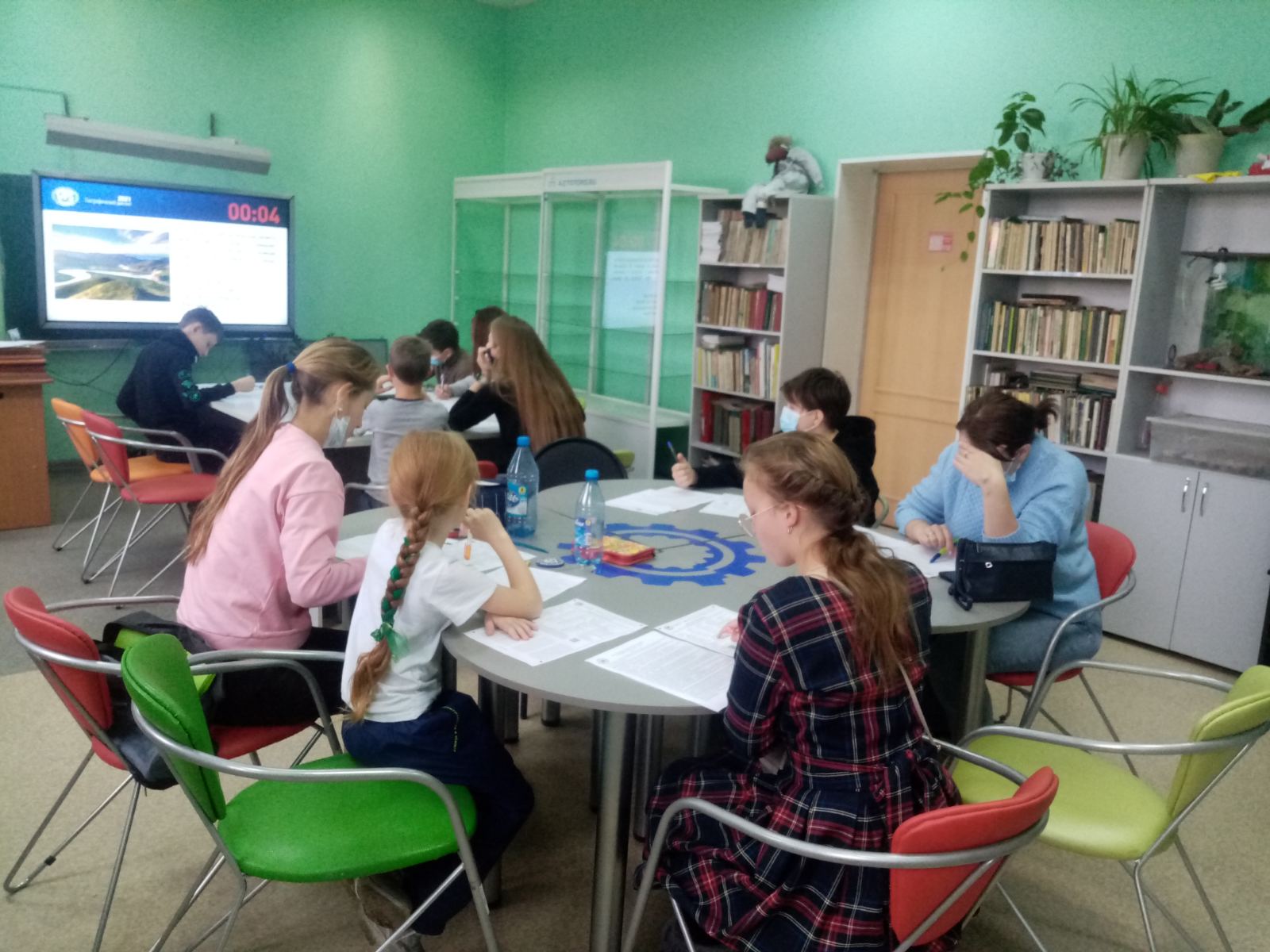В Республиканском центре дополнительного образования написали Географический диктант.